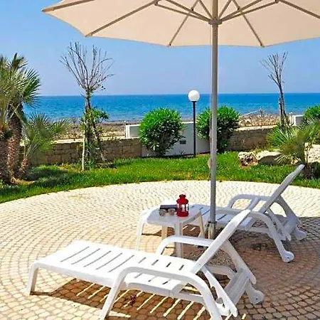 Oasi Sul Mare Aparthotel 3*